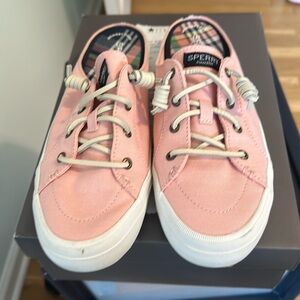 Sperry Women's Crest Vibe Mule Chambray Sneaker